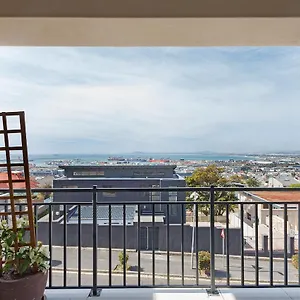https://star-holiday-apartments.hotels-capetown.com